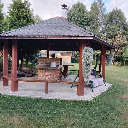 Konukevi Monty Ranch *